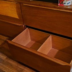 Dresser Chest 