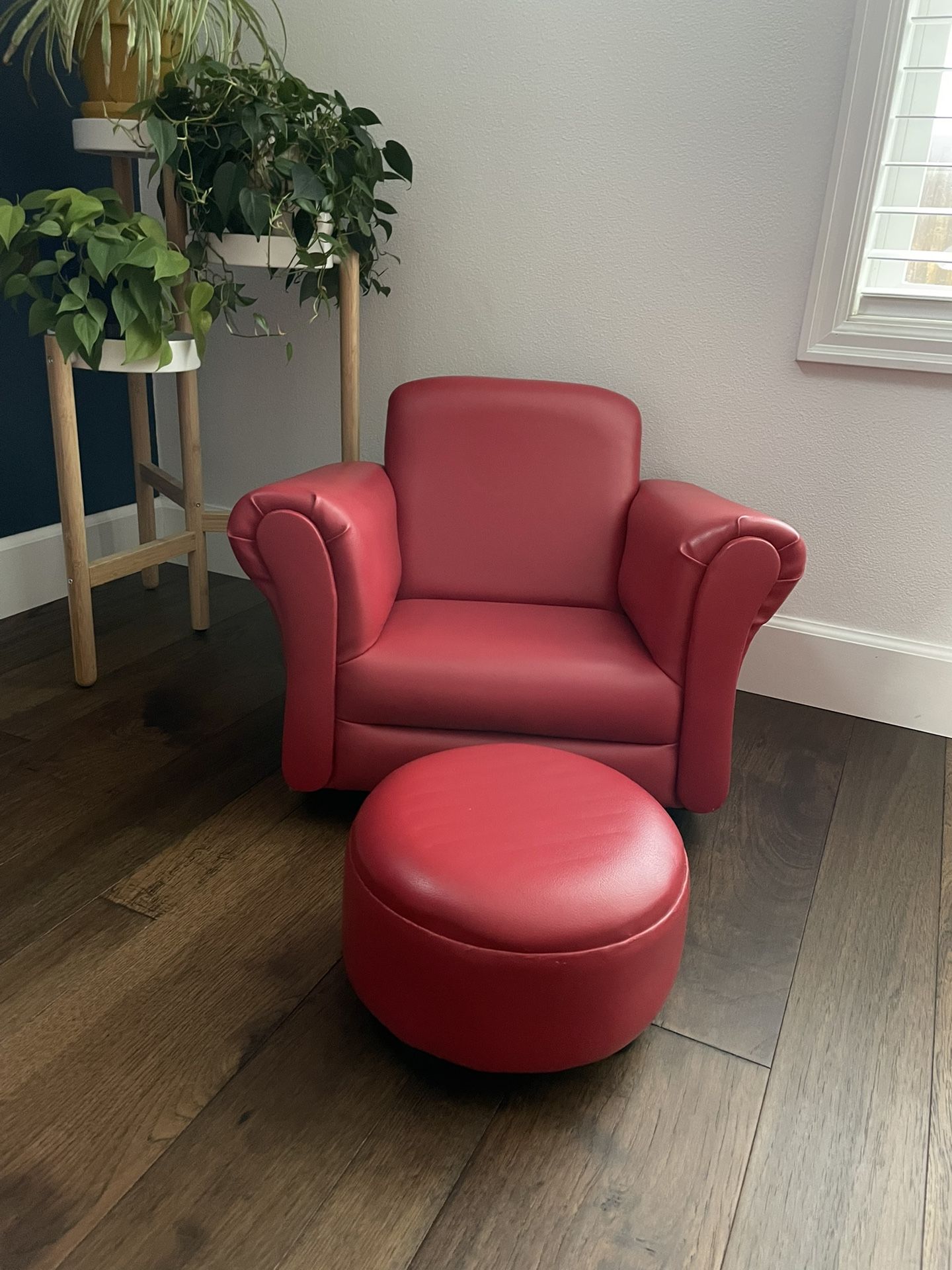 Kids Red Faux Leather Chair