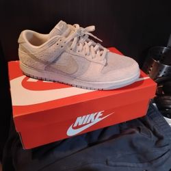 W Nike Dunk Low