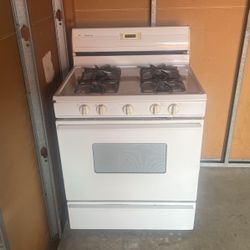 Magic Chef Gas Stove 