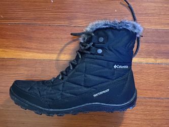 Columbia snow boots