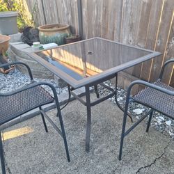Patio Table & 4 Chairs