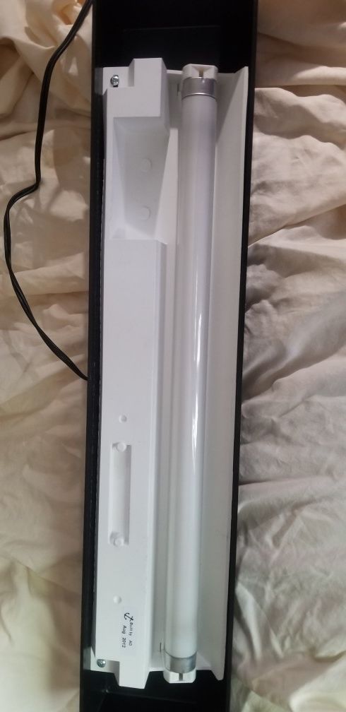 Aquarium Working Florescent Light 24 Inch