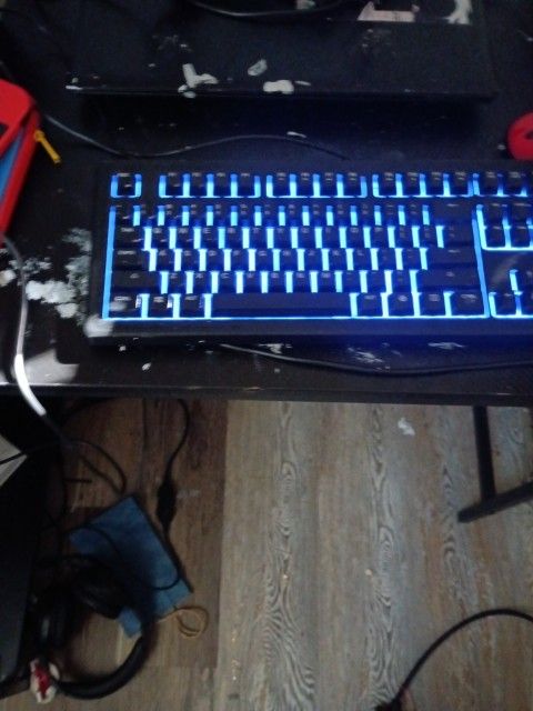 Steelseries Light Up Gaming Keyboard And Logitech Wireless Gaming Mouse