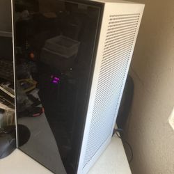 NZXT H1 Gaming PC - AMD Ryzen™ 7 5700G/16GB DDR4/GeForce RTX 3060/WIFI/Bluetooth 