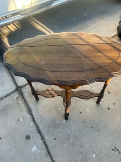 Cebter table