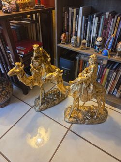 Large Gold Wise Men on Camels Statues – Pair of 2