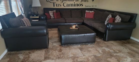 Sectional Sofas