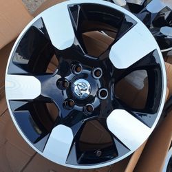 2024 RAM 1500 OEM RIMS GLOSS BLACK NEW ....( 18" INCH )

