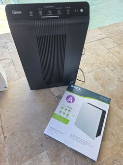 black Winix 5500-2 air purifier