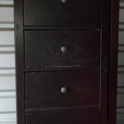Furniture Dressers