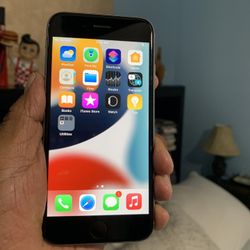 iPhone 6S-32Gb Unlocked For Sale $50 Santa Ana City 