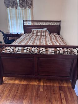 Bedroom set