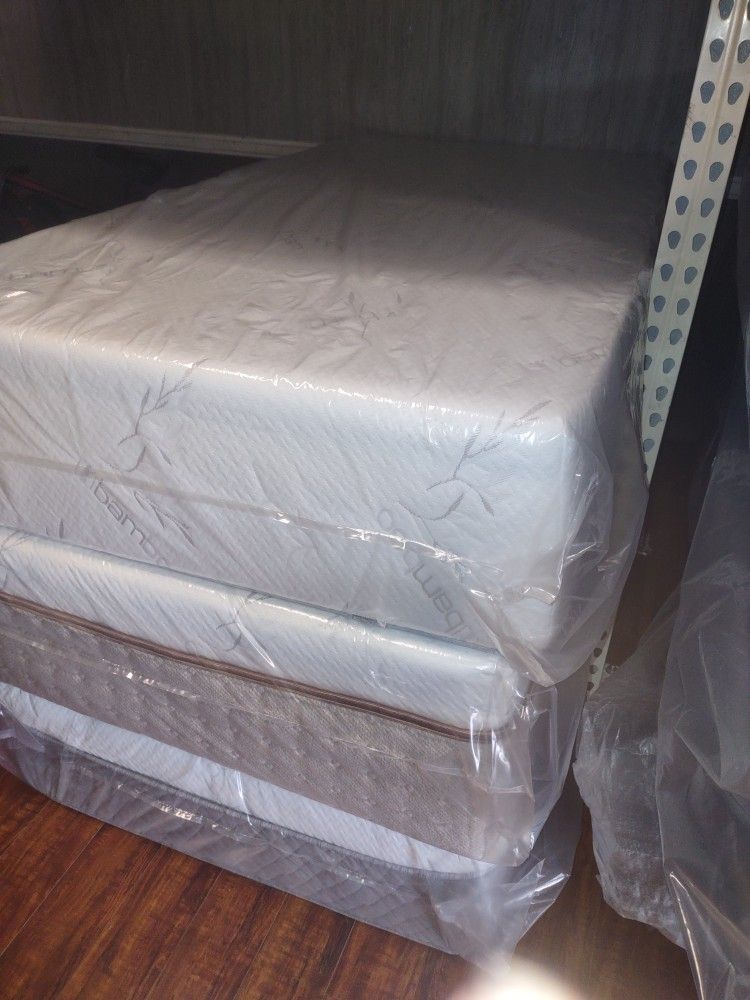 🎉🎉🎉 $149 Twin Cool Gel Memory Foam Mattress Only $149 🎉🎉🎉