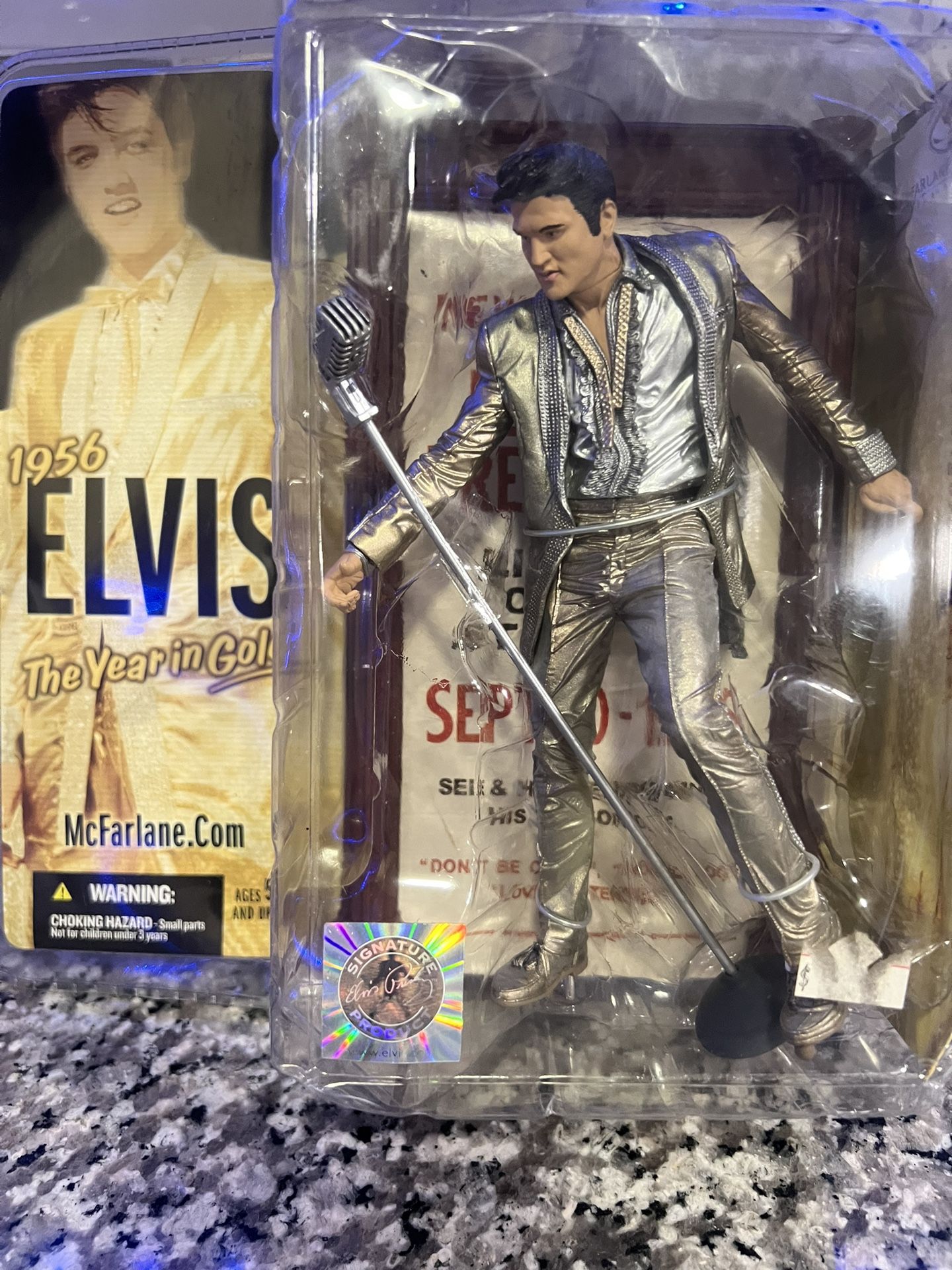Elvis Presley The Year In Gold Figure