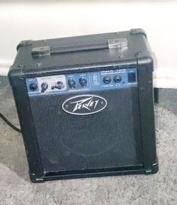 Peavey MAX 126 10-Watt Bass Amp – Excellent Condition – Works Great
