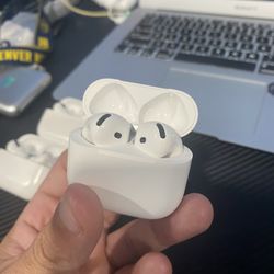 AirPods 4 