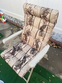 Folding Cushioned Classic Chair Set Of 5