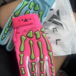 New Rivel Athletics  Size Large 