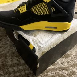 Air Jordan 4