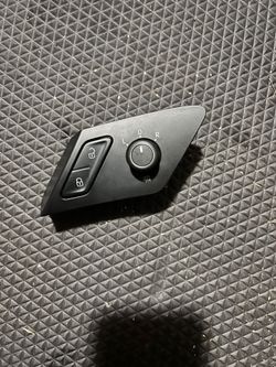 VW driver side door control knobs