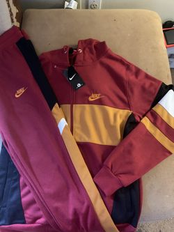 Nike jogging suit sz large
