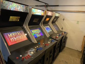 ARCADE GAMES Play 4300 GAMES IN 1 Cabinet