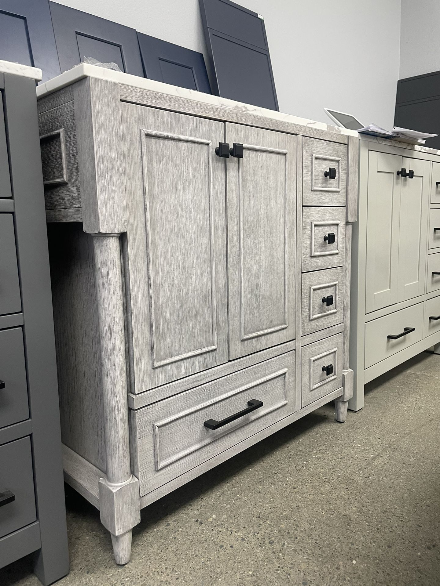 Bathroom vanity cabinet 36” solid mango Quartz top with sink and backsplash