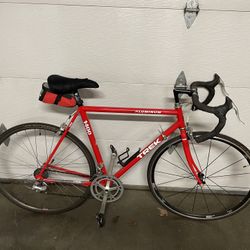 54 cm Trek 1400 Aluminum Bike
