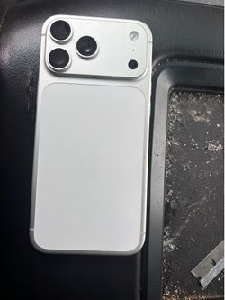 iPhone 17 pro max  lock to Verizon 256 go