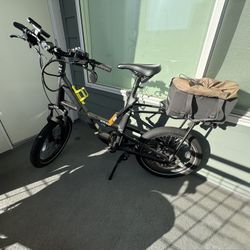 Co-op Cycles Generation e1.1 Electric Bike (E-Bike) | Includes Basket & Kryptonite U-Lock