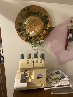 White Superlock Electronic 2000 Server