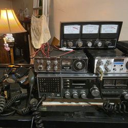Vintage Cbs and LARGE Antenna 