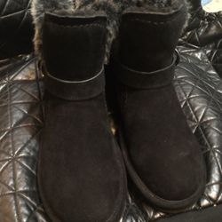 BEAR PAW New Woman Boot's Size 11 