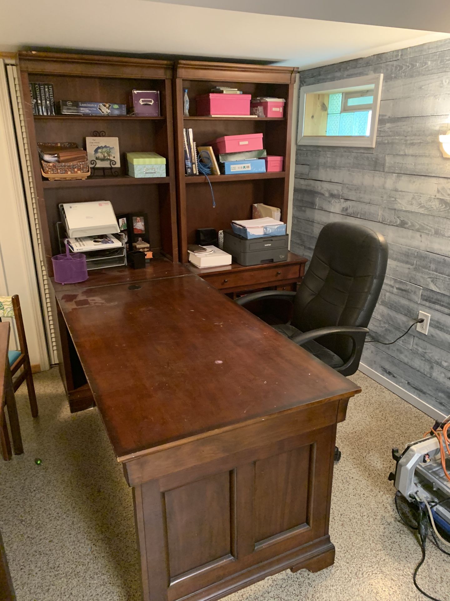 5 Piece Desk