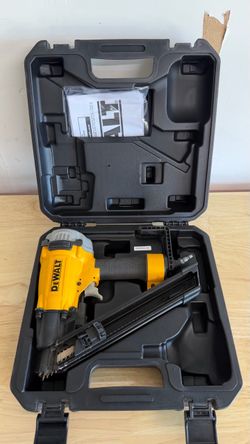 DeWalt Metal Connector Nailer