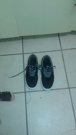 Vans size 7