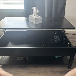 Coffee Table W Storage 