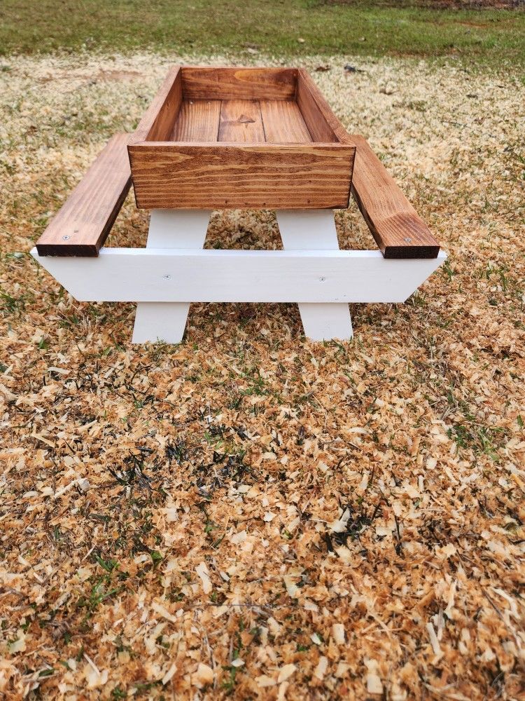 Pet/Chicnic Table