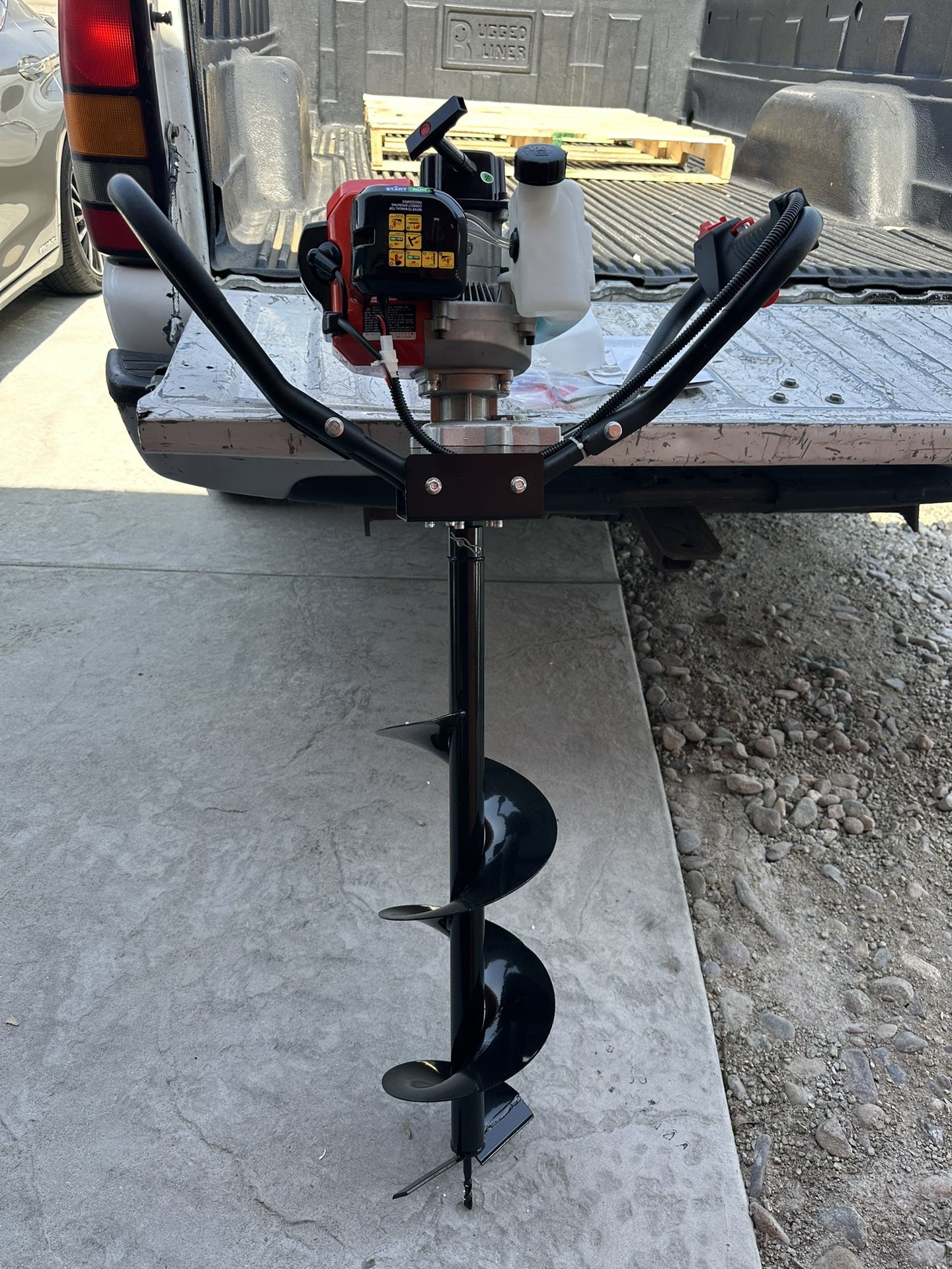 Weekend special. New extreme power 43cc 2 stroke auger with 8” bit. $130 firm, NO LESS. Will not respond.