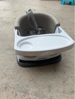 Ingenuity Baby Base 2-in-1 Booster Feeding & Floor Seat