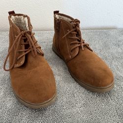 Kids Brown Suede Boots Size 4