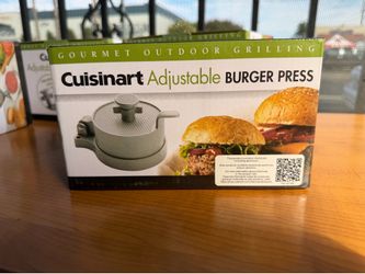 Cuisinart Gourmet Outdoor Grilling Adjustable Burger Press (Brand New in Box)