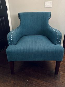 Teal Accent Chair – Soft & Comfortable 💙