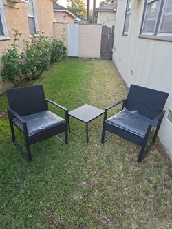 Patio Chair and Coffee table with cushion