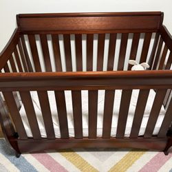 Delta Bentley S series 4 In 1 Crib