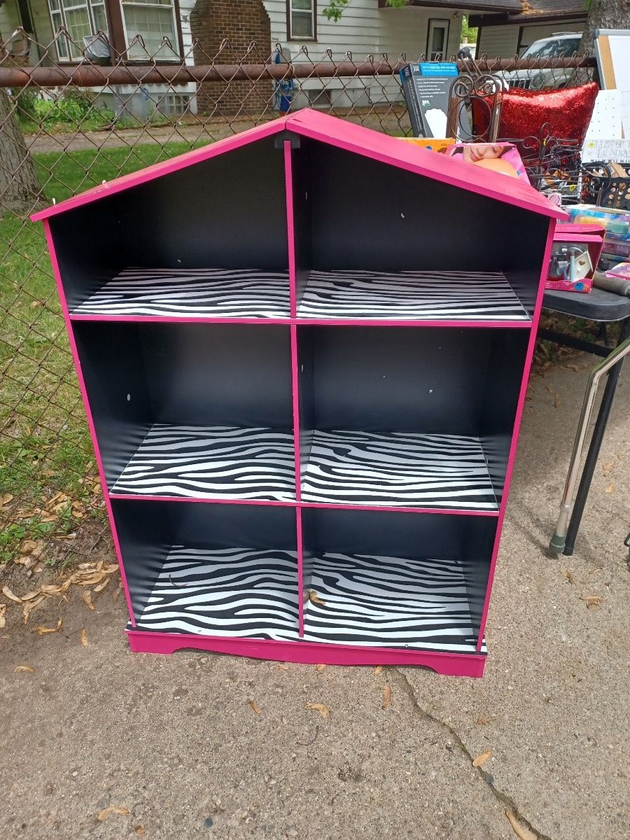 Dollhouse Style Cubby Shelf