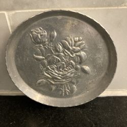7 Vintage Rose Embossed Aluminum Coasters