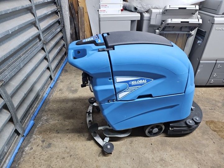 Global Industrial Scrubber  Auto Walk Behind 20"  WB641264 Only 8 Hrs