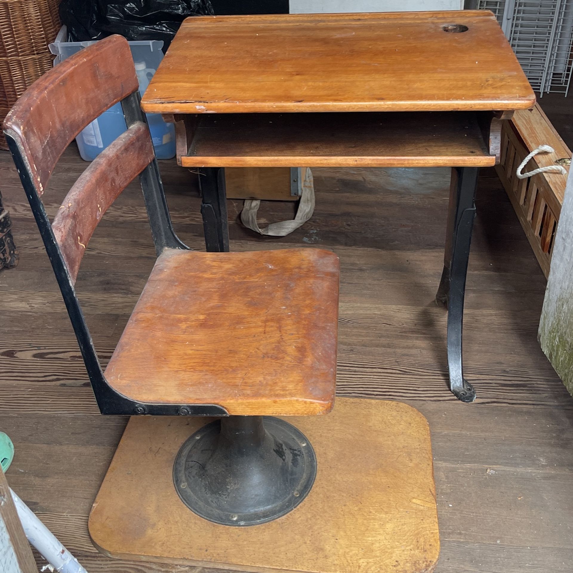 Desk - ANTIQUE